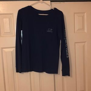 Women's long sleeve Vineyard Vines shirt🐳